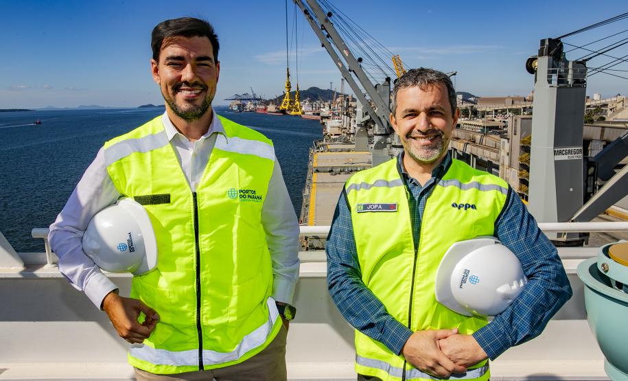 Porto de Paranaguá recebe navio sustentável em viagem inaugural