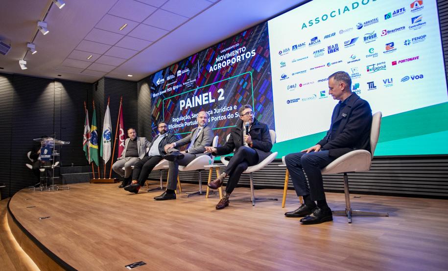 Portos do Paraná expôs seu modelo de eficiência portuária no lançamento do Movimento Agroportos