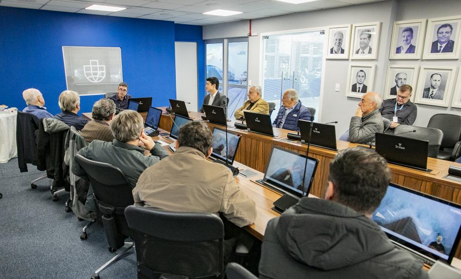 Membros do Movimento Pró-Paraná estiveram reunidos com o Presidente da Portos do Paraná no Palácio Taguaré