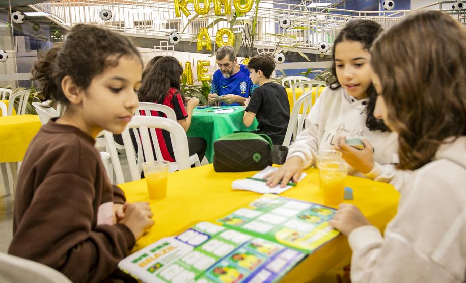 Evento foi marcado pela troca de figurinhas, interação e celebrar a paixão pelo futebol