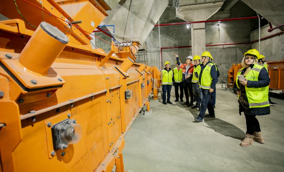 Engenheiros conheceram as estruturas do Moegão em visita técnica