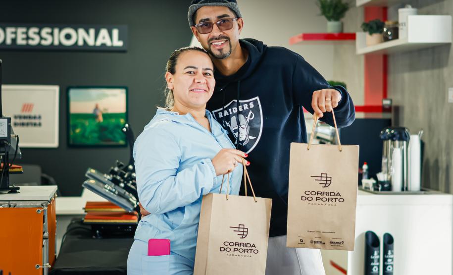 Kits começaram a ser entregues em Curitiba nessa quinta-feira (18)