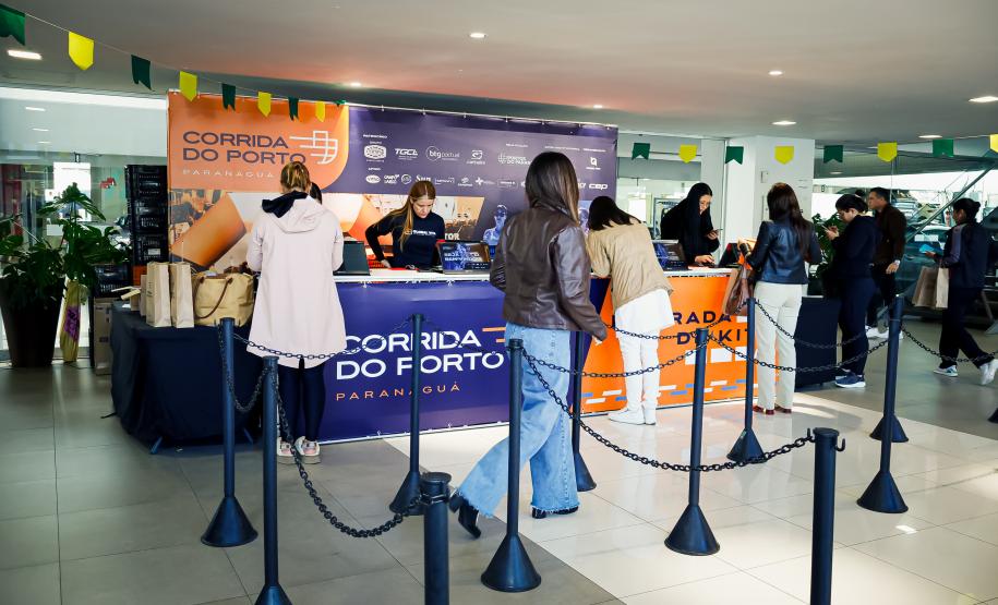 Kits começaram a ser entregues em Curitiba nessa quinta-feira (18)