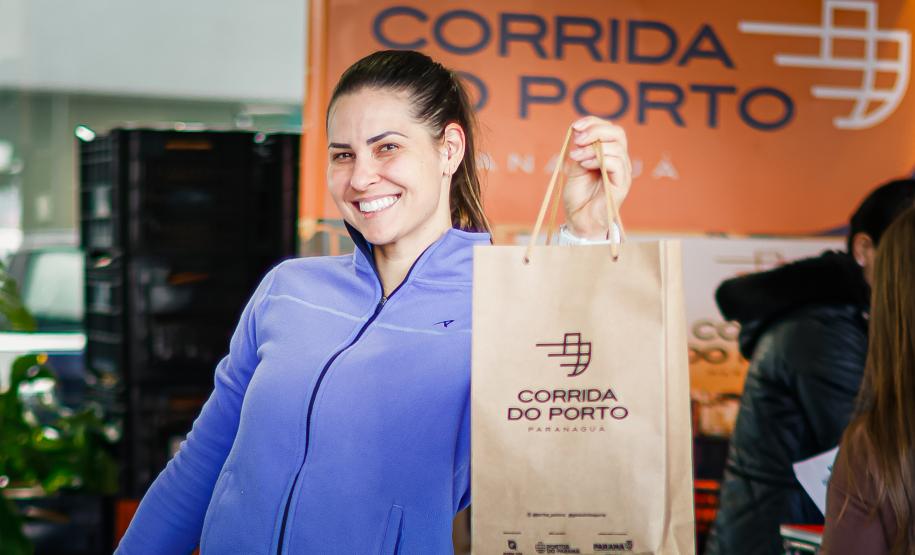 Kits começaram a ser entregues em Curitiba nessa quinta-feira (18)