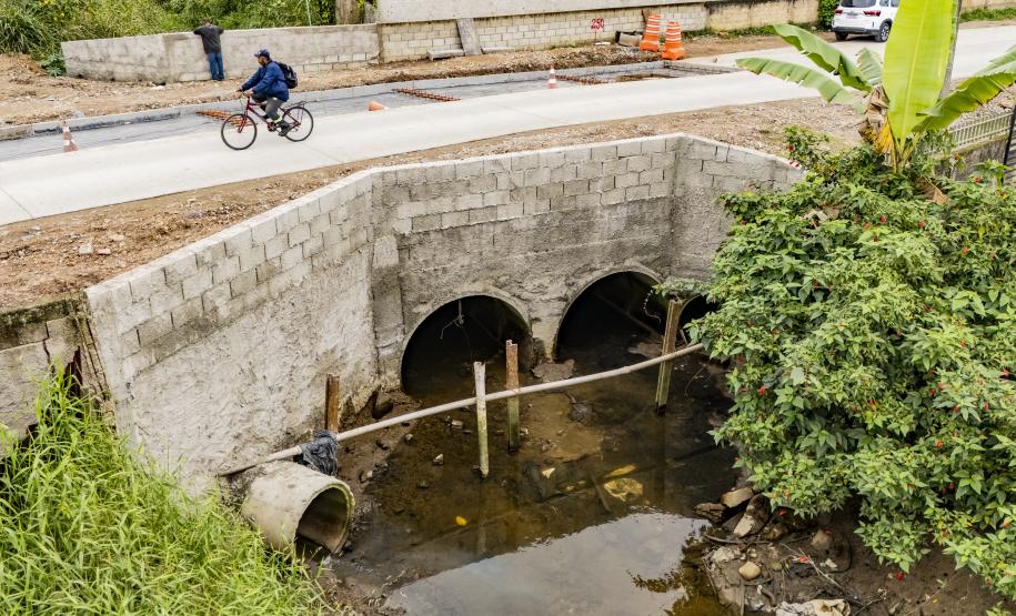 Pavimentação em concreto já ocupa quase toda a extensão da Avenida Conde Matarazzo e da Rua Engenheiro Luís Augusto