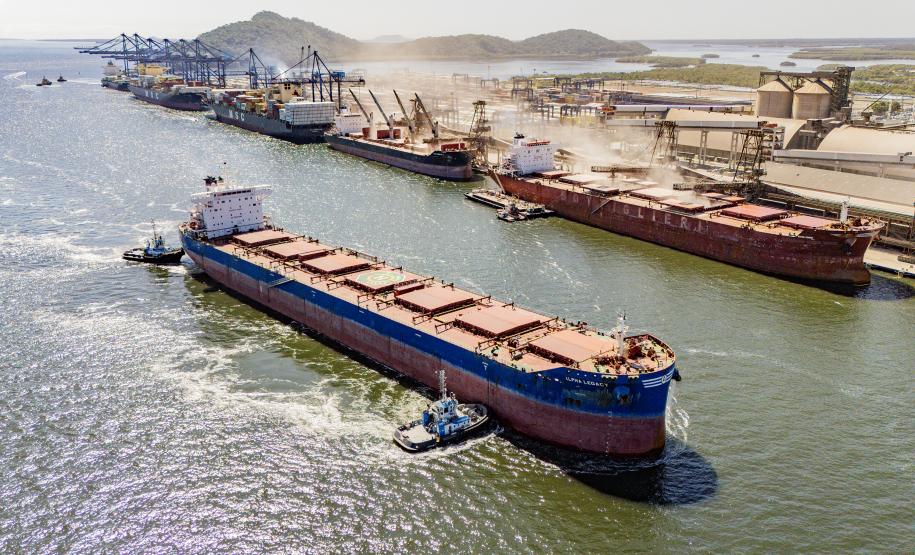 Porto também registra alta nas exportações de soja, óleo de soja e na movimentação de contêineres em 2026