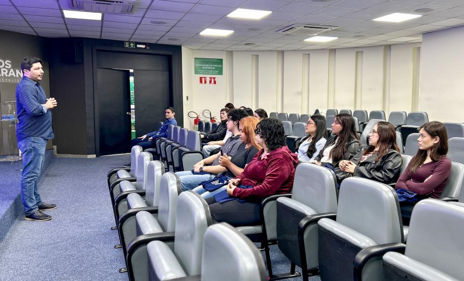 Jovens aprendizes iniciam trajetória profissional na Portos do Paraná