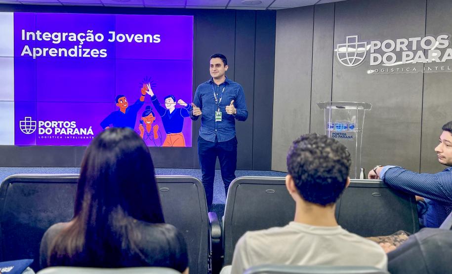 Jovens aprendizes iniciam trajetória profissional na Portos do Paraná