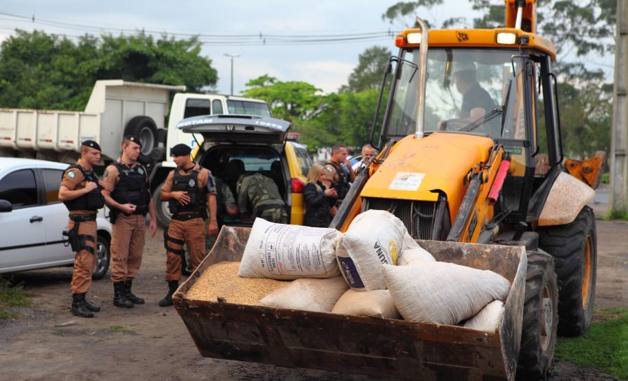 “Operação Rastro” coíbe roubo de cargas de grãos em Paranaguá “Operação Rastro” coíbe roubo de cargas de grãos em Paranaguá