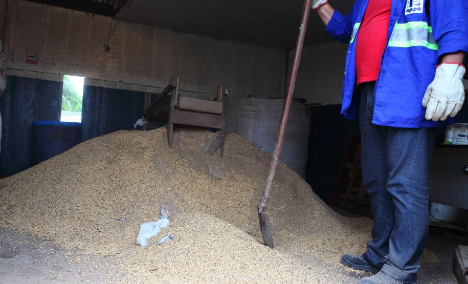 “Operação Rastro” coíbe roubo de cargas de grãos em Paranaguá “Operação Rastro” coíbe roubo de cargas de grãos em Paranaguá