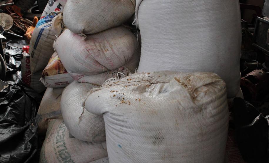 “Operação Rastro” coíbe roubo de cargas de grãos em Paranaguá “Operação Rastro” coíbe roubo de cargas de grãos em Paranaguá