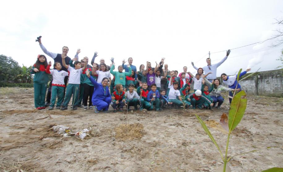 Appa e Instituto Mosaic promovem plantio de espécies nativas Appa e Instituto Mosaic promovem plantio de espécies nativas