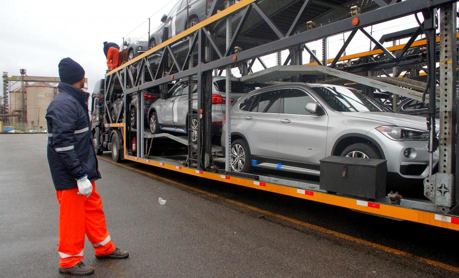 BMW inicia exportação pelo Porto de Paranaguá