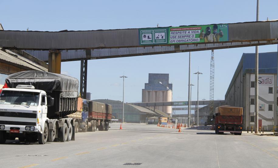 Portos do Paraná intensificam campanha de segurança no trabalho