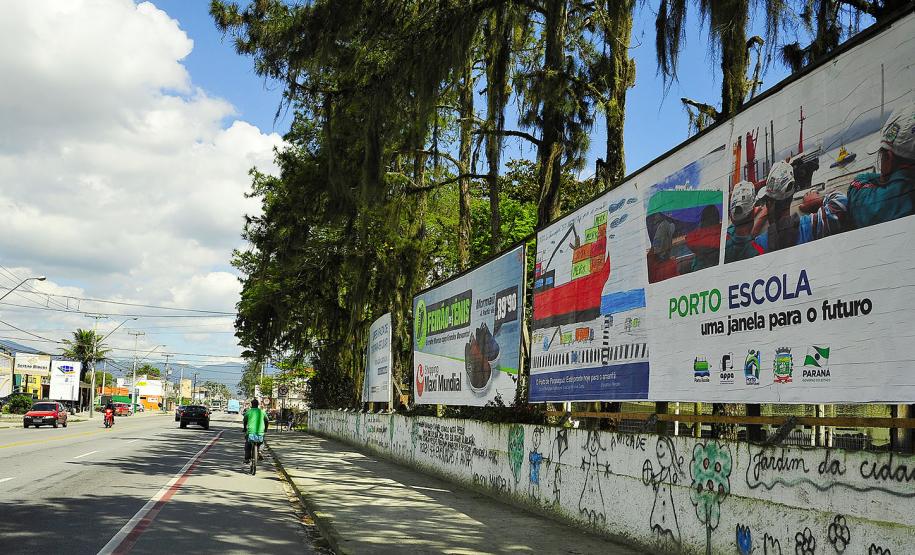 Appa leva para ruas de Paranaguá desenhos vencedores do concurso Porto Escola