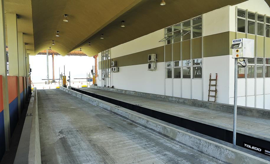 Porto de Paranaguá entrega nova portaria e dobra o número de balanças para pesagem de veículos