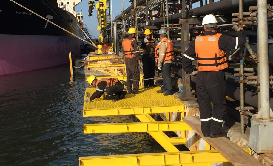 Porto de Paranaguá investe R$ 1,3 milhão em segurança no Cais de Inflamáveis