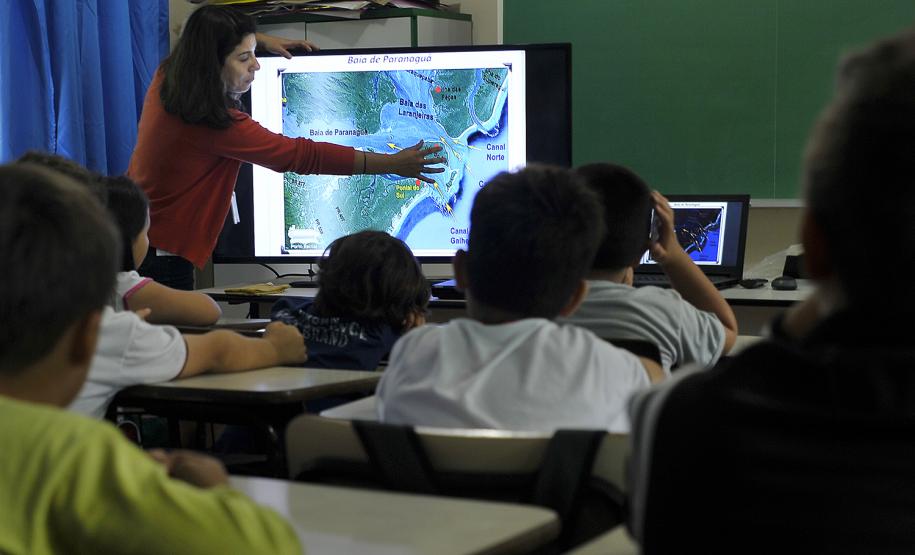 Projeto Porto Escola chega à comunidades ilhadas da Baía de Paranaguá