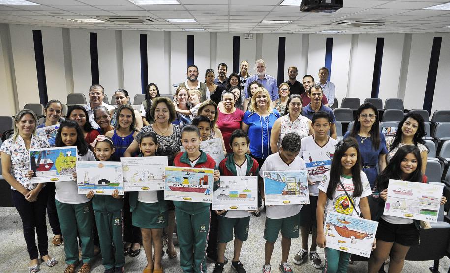 Porto contribui para crescimento econômico e social de Paranaguá