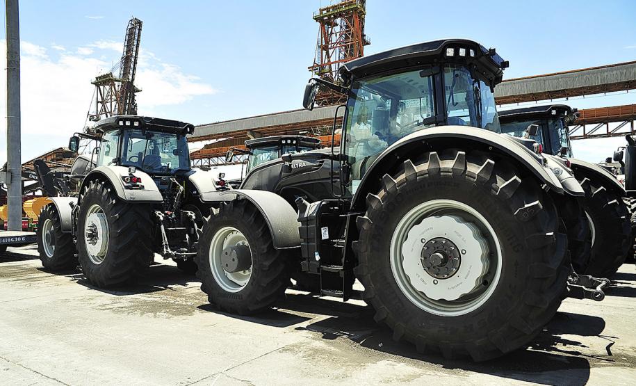 Porto de Paranaguá tem aumento na movimentação de cargas em 2016