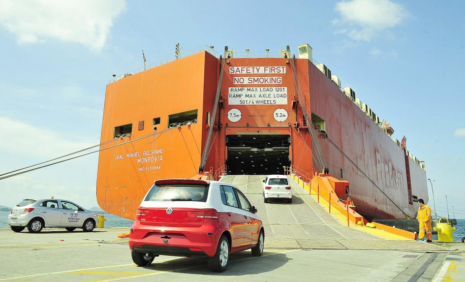 Movimentação de veículos por Paranaguá cresce 24%