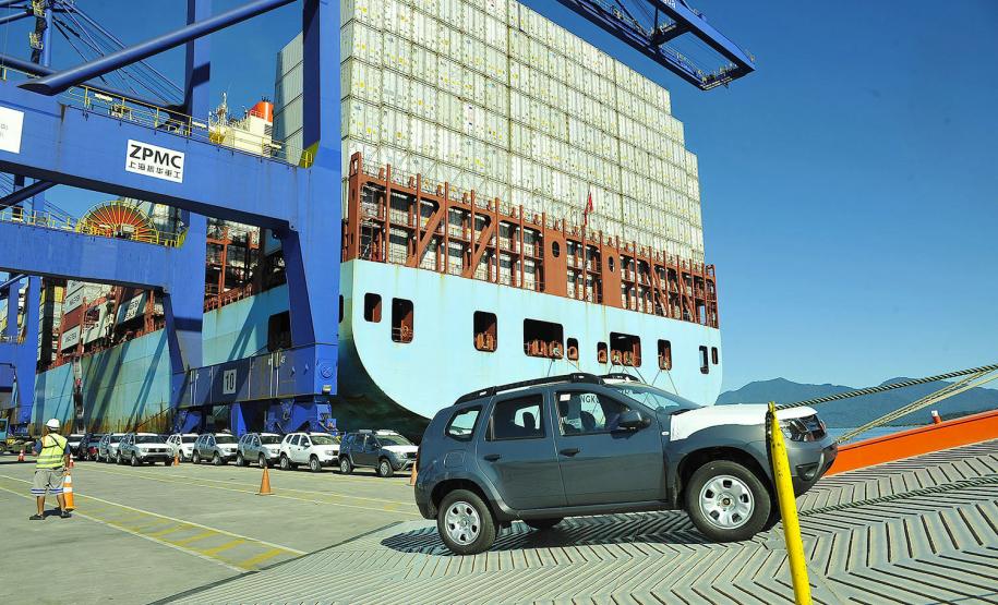 Movimentação de veículos por Paranaguá cresce 24%