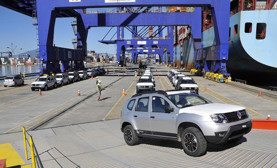 Movimentação de veículos por Paranaguá cresce 24%