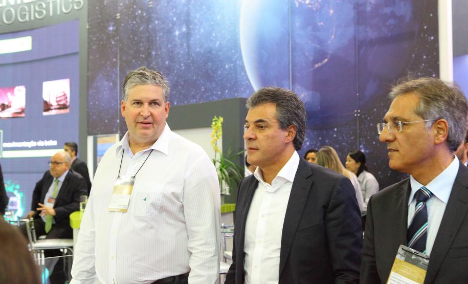 Richa lança Porto Digital, ferramenta inédita de informações em tempo real Richa lança Porto Digital, ferramenta inédita de informações em tempo real