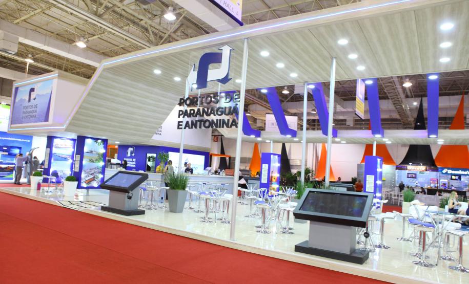 Richa lança Porto Digital, ferramenta inédita de informações em tempo real Richa lança Porto Digital, ferramenta inédita de informações em tempo real