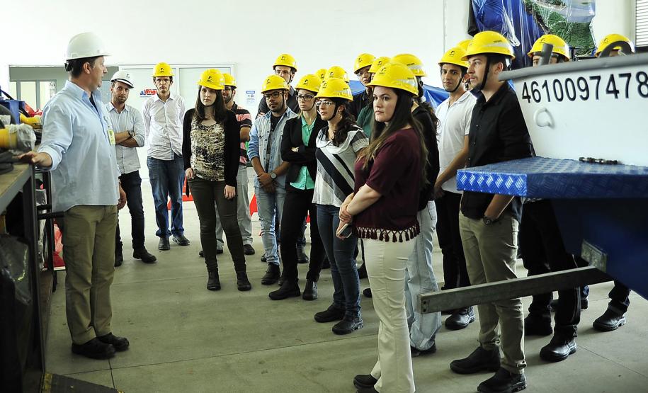 Portos do Paraná recebem novos funcionários concursados