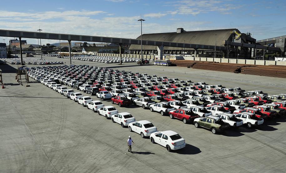 Porto de Paranaguá amplia área para movimentação de cargas especiais