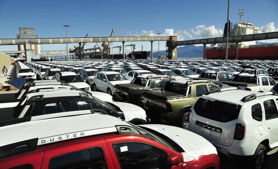 Porto de Paranaguá amplia área para movimentação de cargas especiais