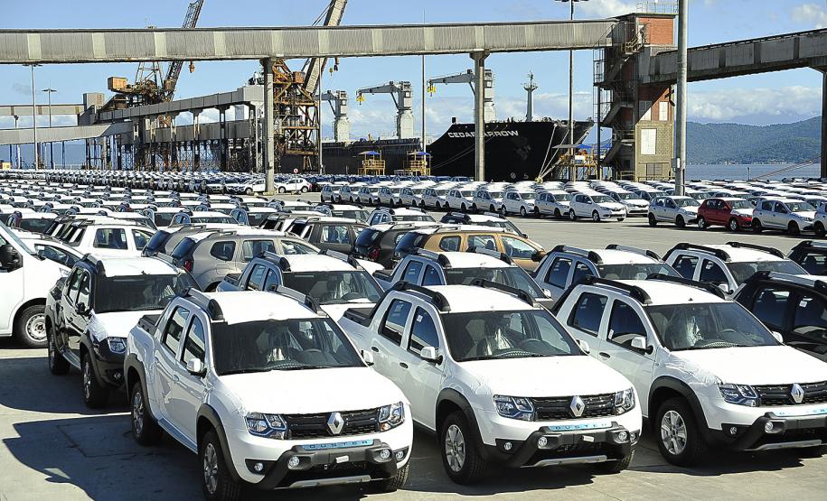 Porto de Paranaguá amplia área para movimentação de cargas especiais