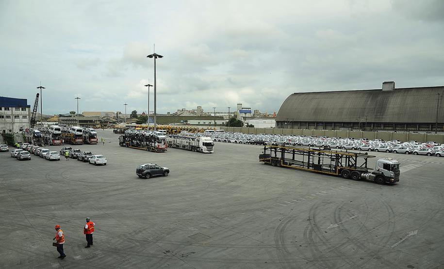 Porto de Paranaguá amplia área para movimentação de cargas especiais