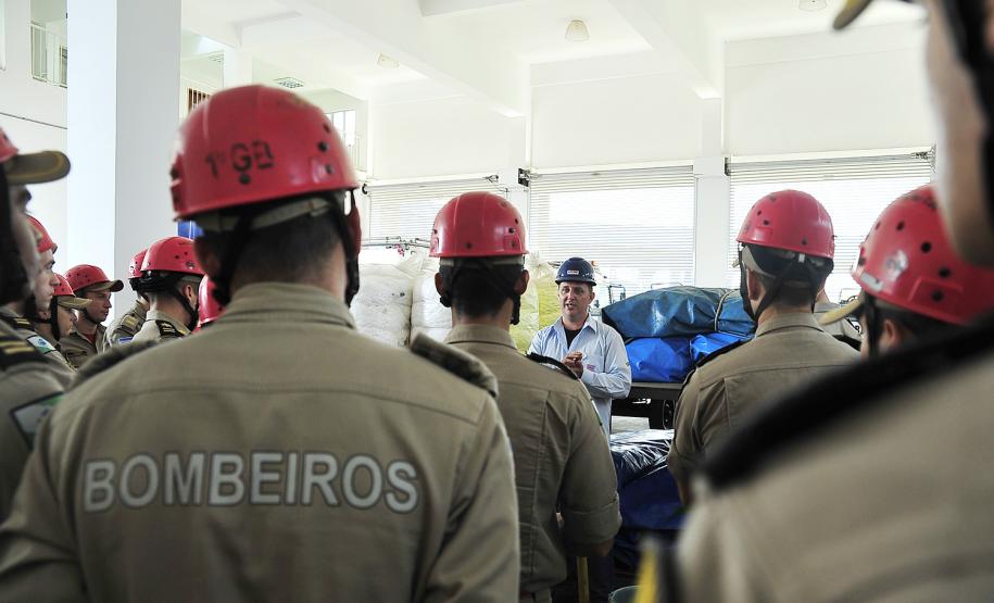 Alunos do curso de formação de bombeiros visitam Centro de Proteção Ambiental