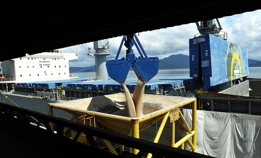 Importação de fertilizantes por Paranaguá cresce 22% no quadrimestre