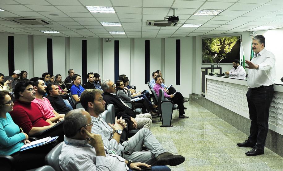 Porto de Paranaguá é referência para pós-graduação de Gestão e Inovação do Agronegócio