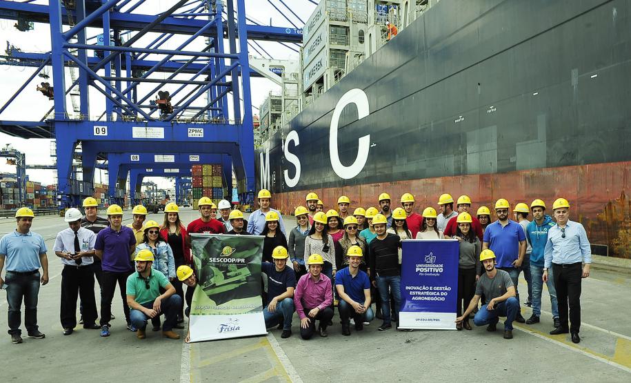 Porto de Paranaguá é referência para pós-graduação de Gestão e Inovação do Agronegócio