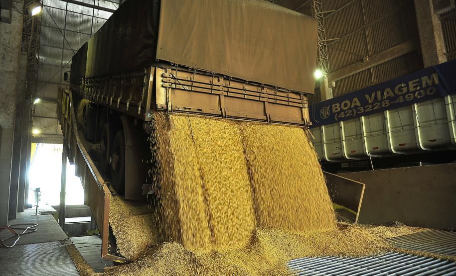 Escoamento da safra pelo Porto de Paranaguá deve ser 76% maior