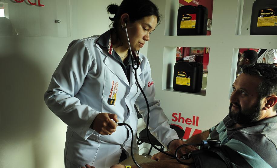 Programa leva serviços e orientações a caminhoneiros no Pátio de Triagem de Paranaguá