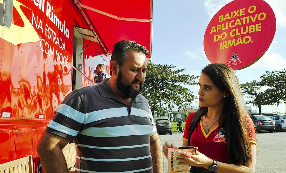 Programa leva serviços e orientações a caminhoneiros no Pátio de Triagem de Paranaguá