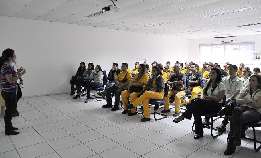 No Dia Nacional da Saúde, Appa reforça campanha de combate à dengue nos terminais portuários