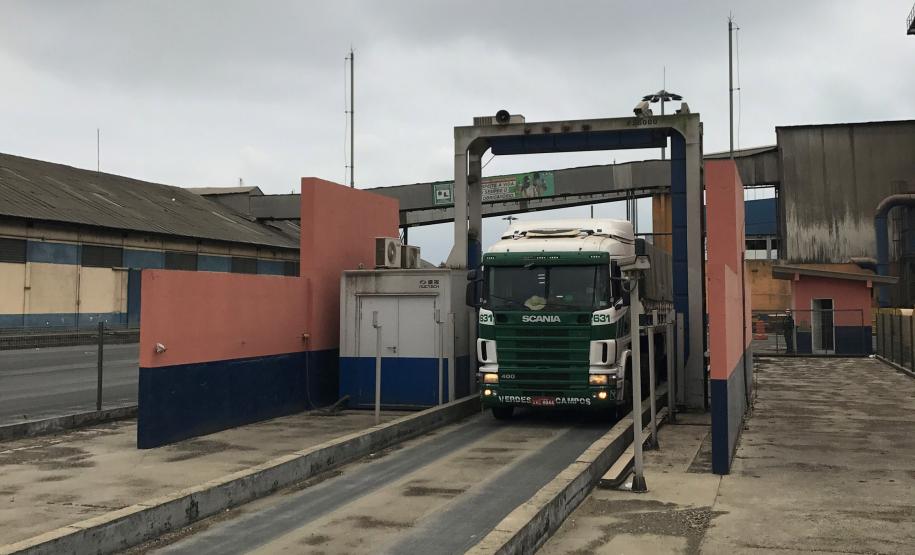 Novo scanner garante segurança em 100% das cargas que passam pelo Porto de Paranaguá