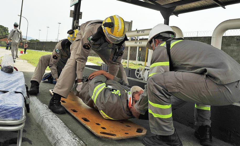 Simulado atesta capacidade do Porto de Paranaguá para atender emergências em terminais de inflamáveis