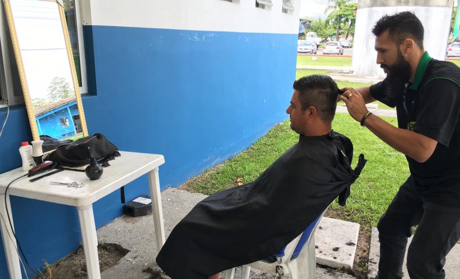 Ação integrada leva serviços e orientações a caminhoneiros no Pátio de Triagem