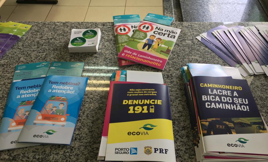 Ação integrada leva serviços e orientações a caminhoneiros no Pátio de Triagem