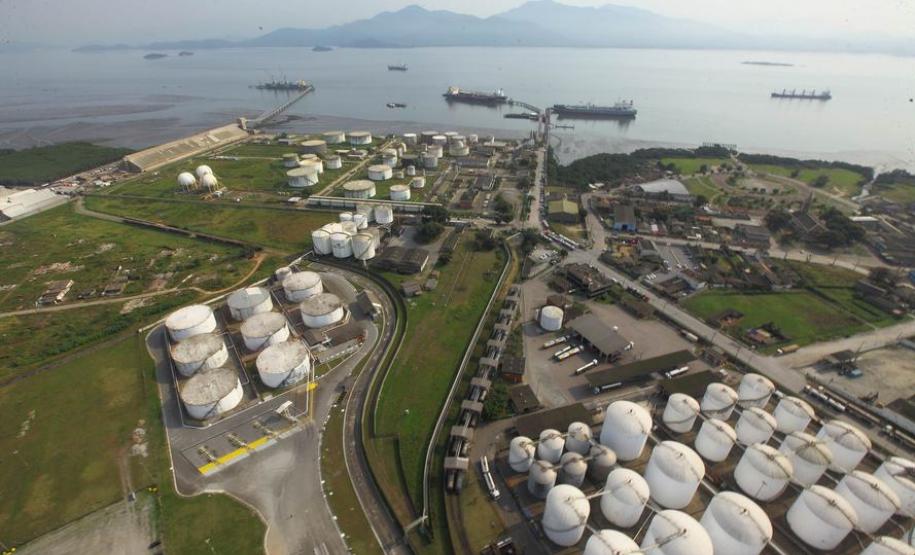 Busca por qualificação na área portuária cresce 76% em Paranaguá