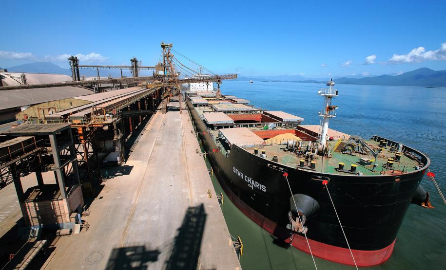 Busca por qualificação na área portuária cresce 76% em Paranaguá