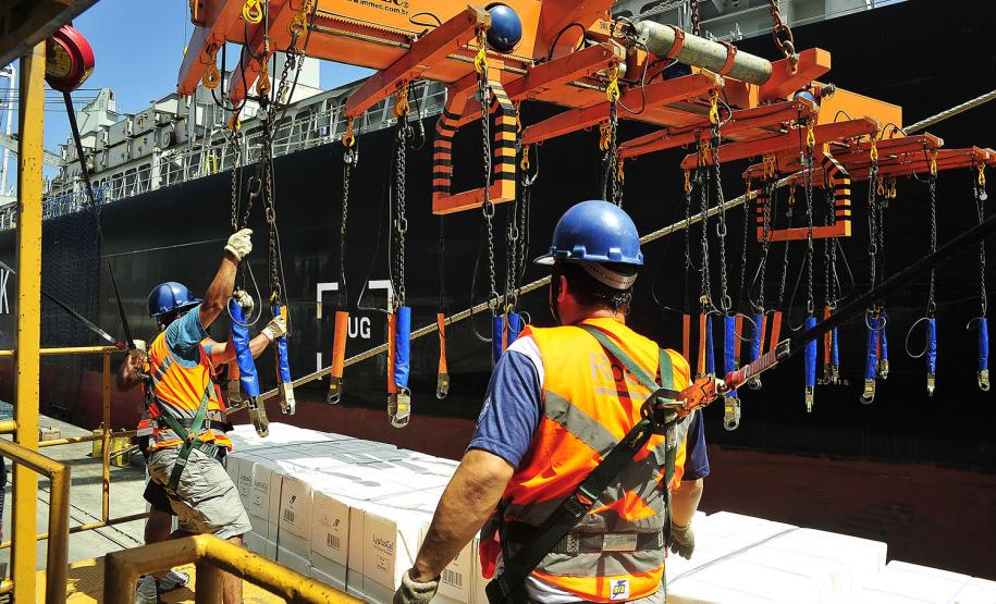 Busca por qualificação na área portuária cresce 76% em Paranaguá