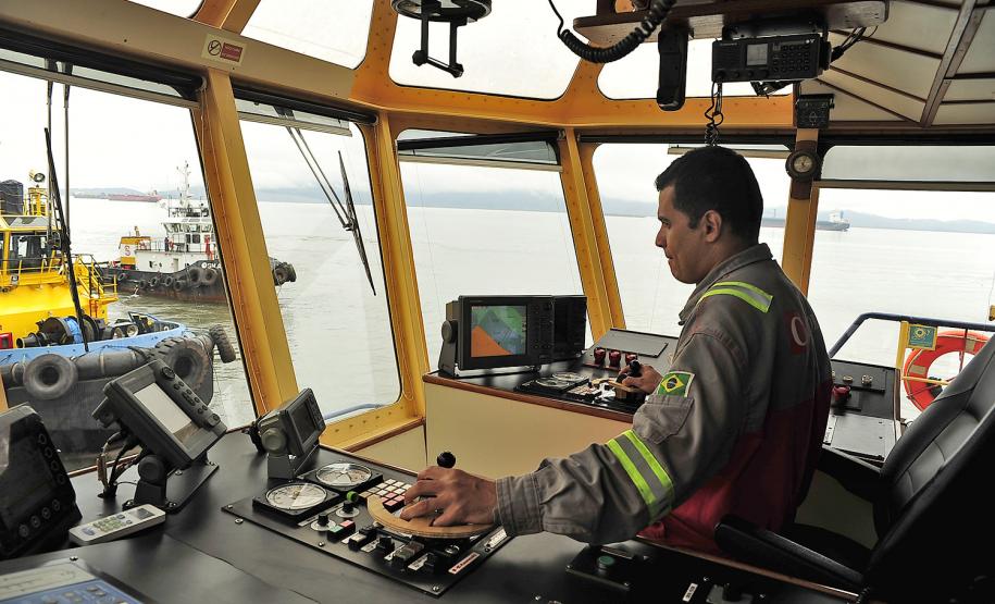 Maior rebocador já fabricado no Brasil vai atuar em Paranaguá